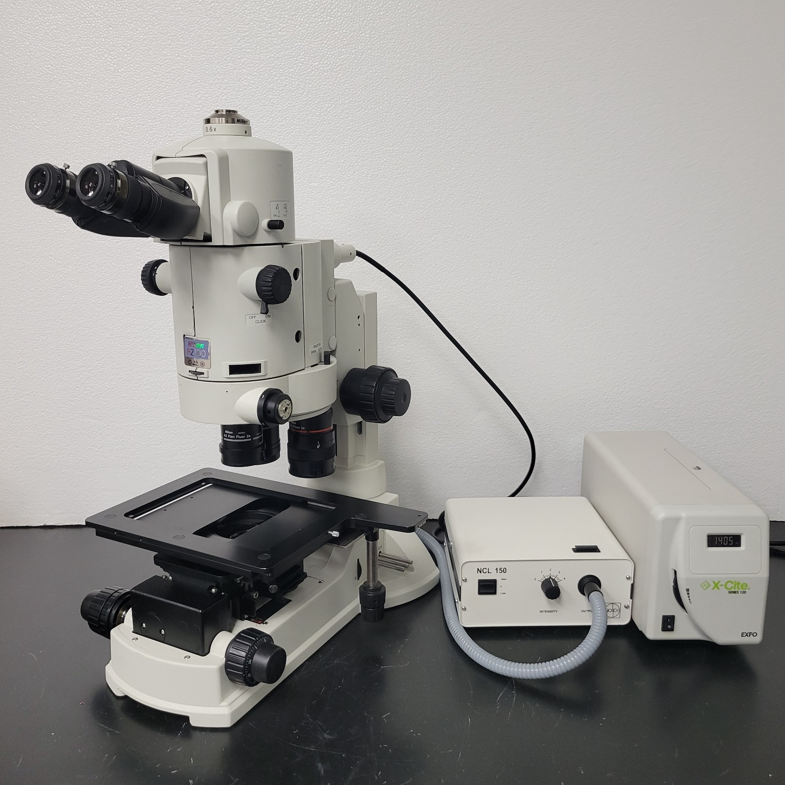 Nikon Stereo Microscope AZ100 Multizoom with Fluorescence and Trinocular Head