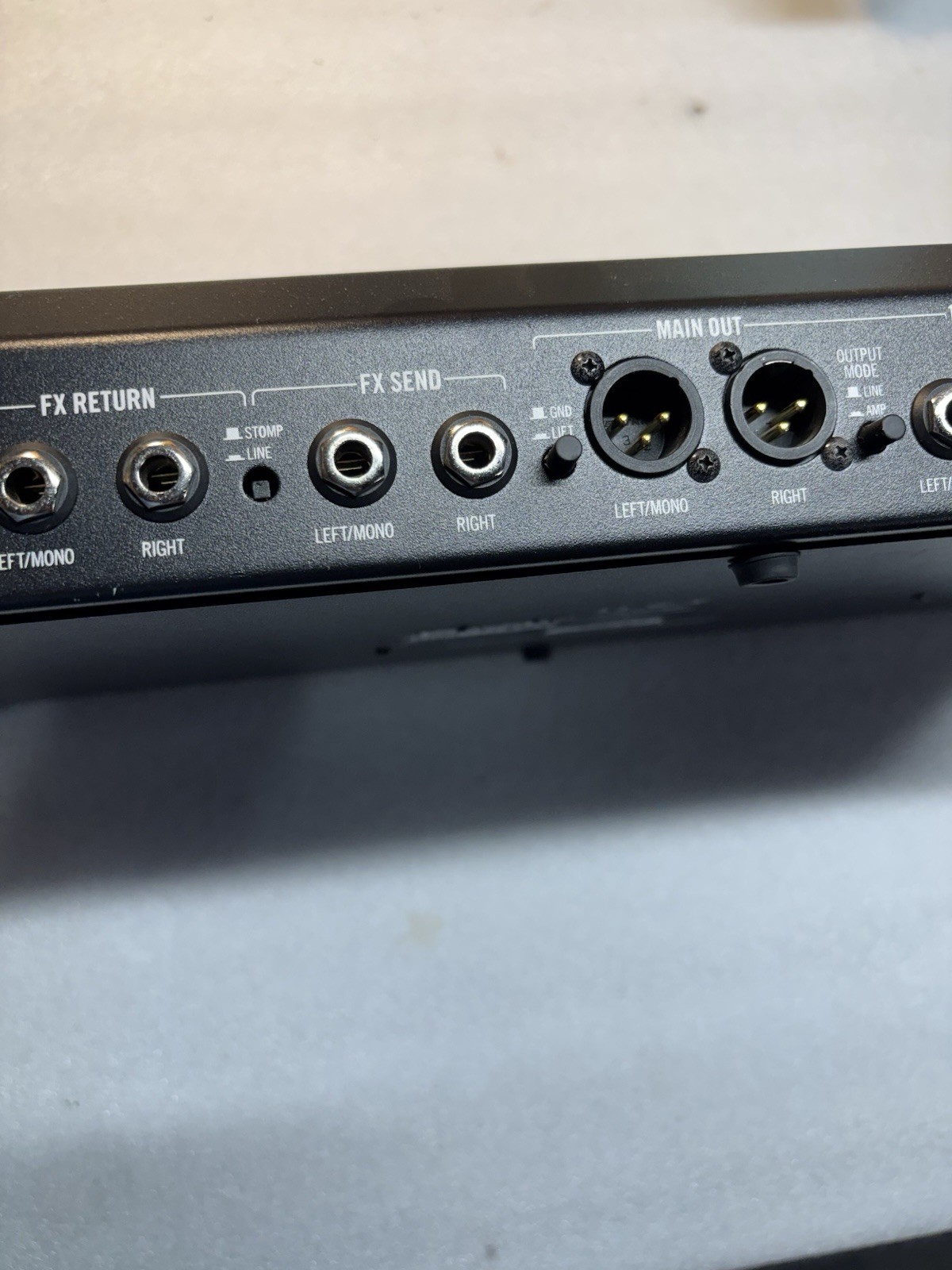 Line 6 Firehawk FX Multi-Effects Guitar Effect Pedal