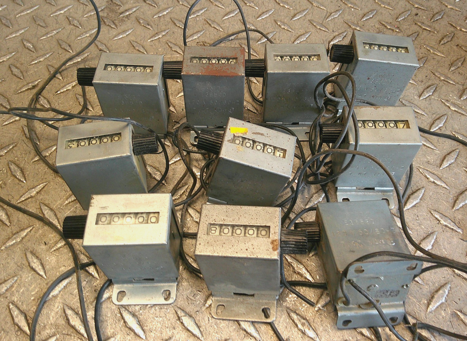(1) ENM Chicago E3B52D Counter 115V AC