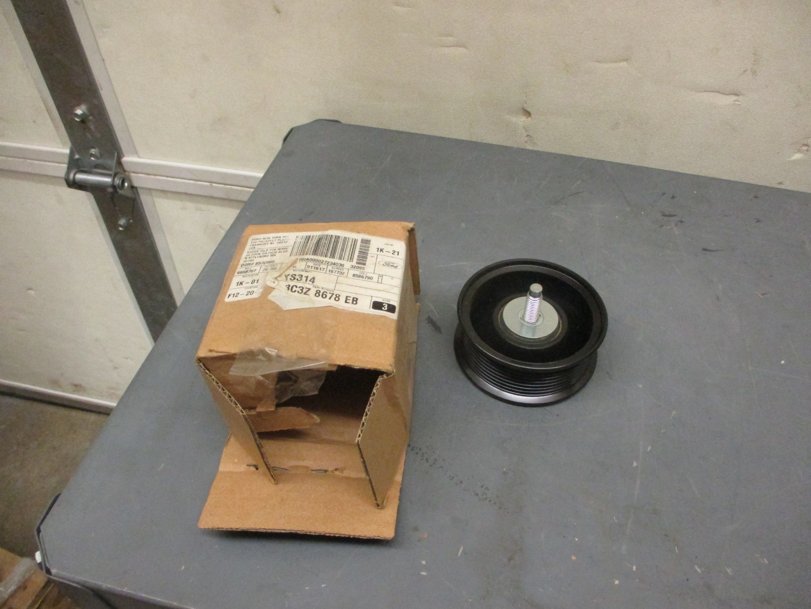 Motorcraft YS314 KIT - TENSION PULLEY OEM