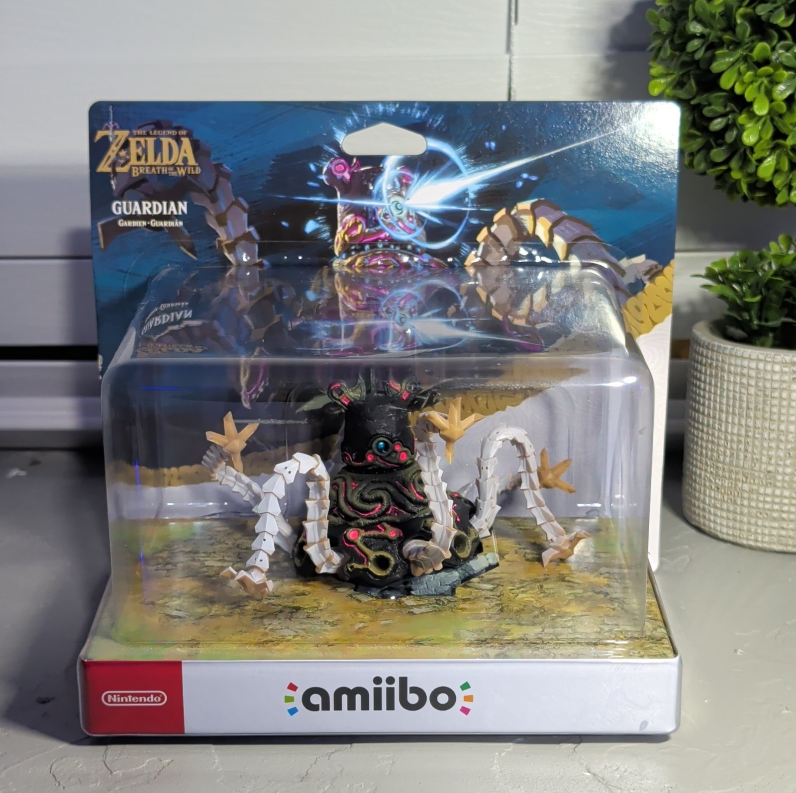 Nintendo amiibo Guardian Figure The Legend of Zelda Breath of the Wild Series