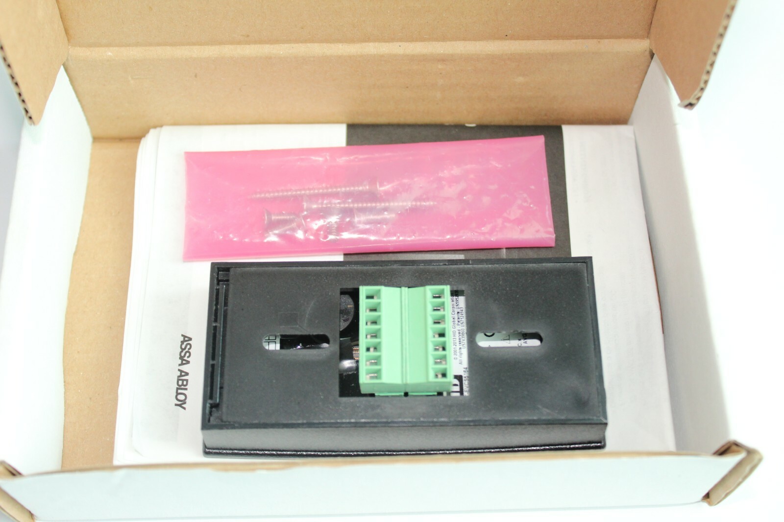 HID iCLASS RS10 Mullion Mount Card Reader Model: 7100CKT-EVCS5164