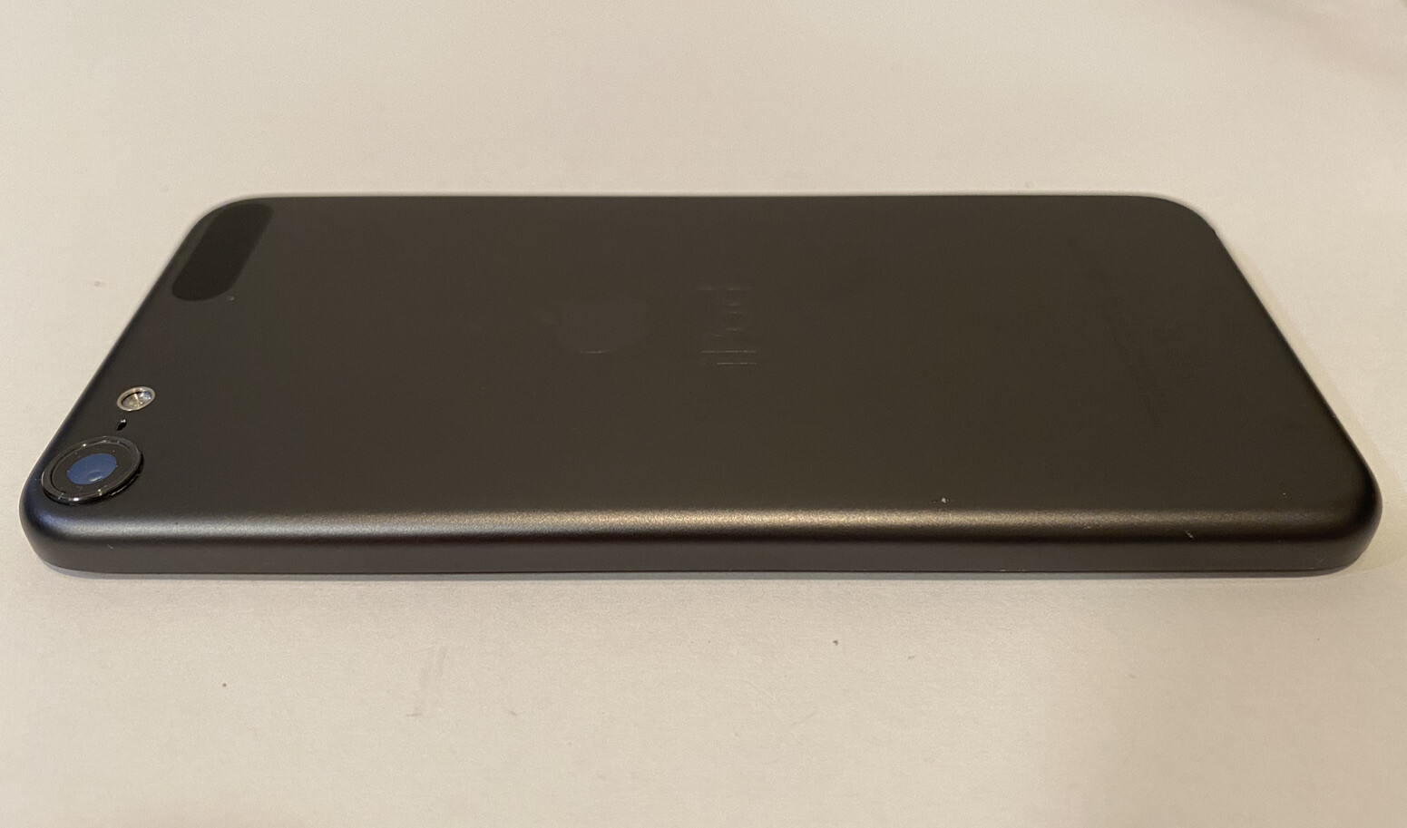 Apple iPod Touch 6th Generation Space Gray (16 GB)