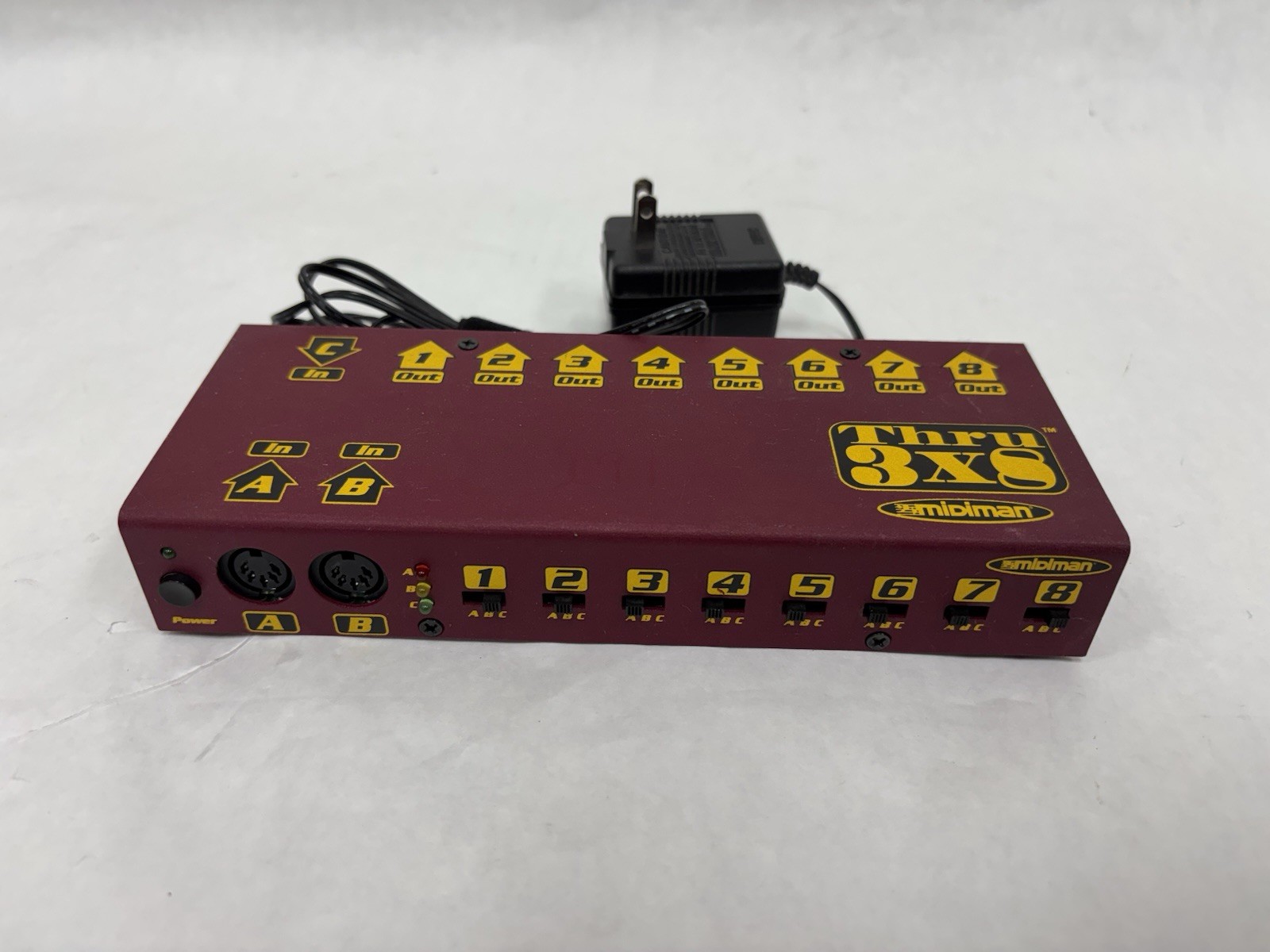 Midiman Midi Thru Box 3x8 Includes Power Adapter/Untested