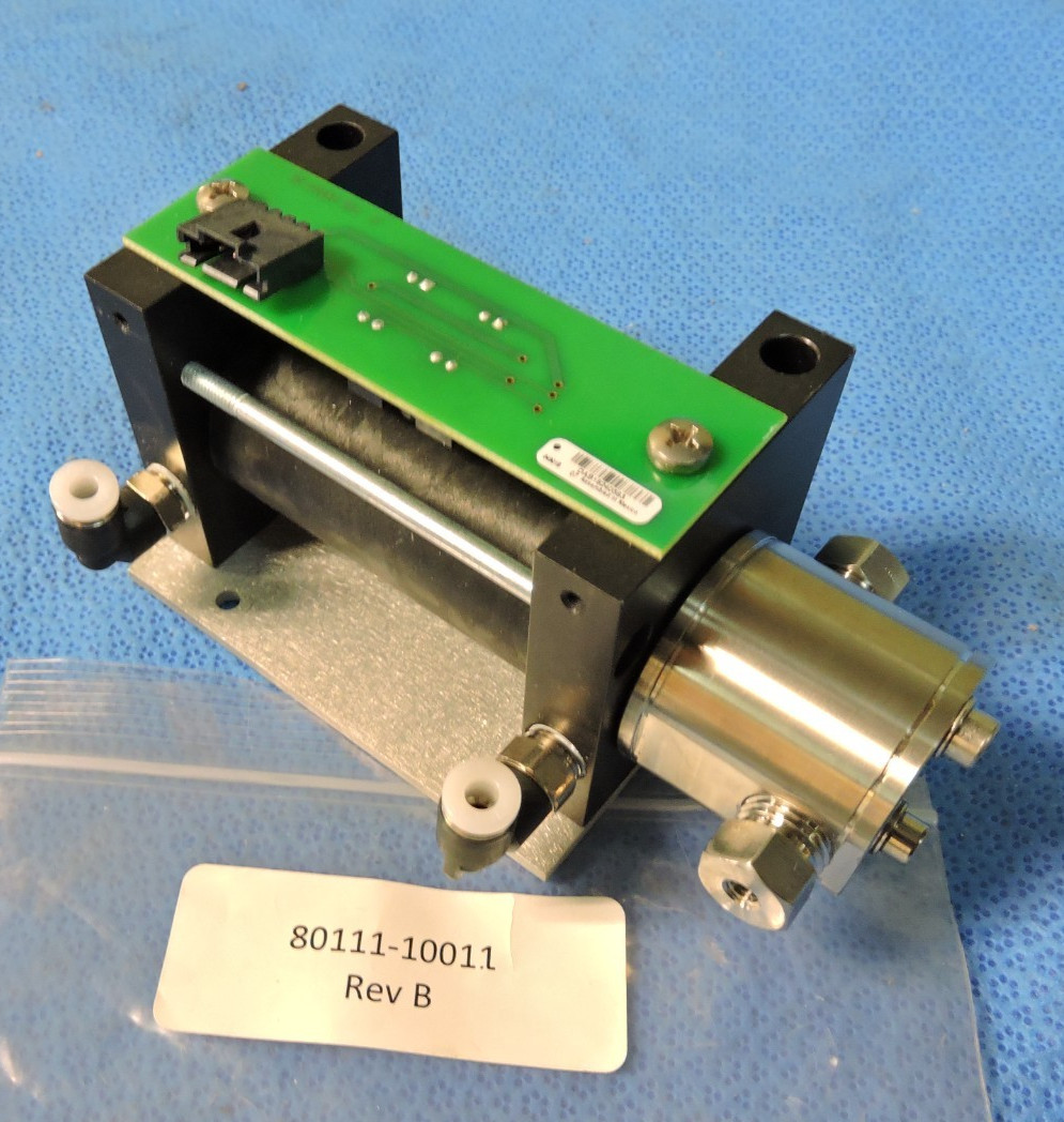NEW Thermo Fisher 068956 Dionex ASE-350 ASE-150 Pump / 066107 Head + Gate Valves