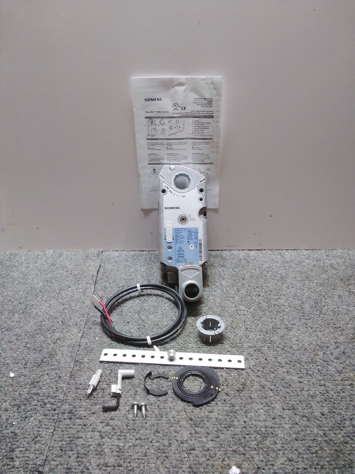 SIEMENS GMA151.1P "GMA" SERIES SPRING RETURN ROTARY DAMPER ACTUATOR 24 VAC/VDC