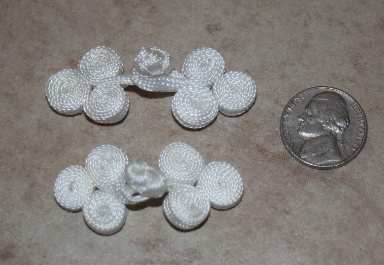 Lot 12 sets gimp floral rose Chinese WHITE Frog Frogs closure closures 2" wide