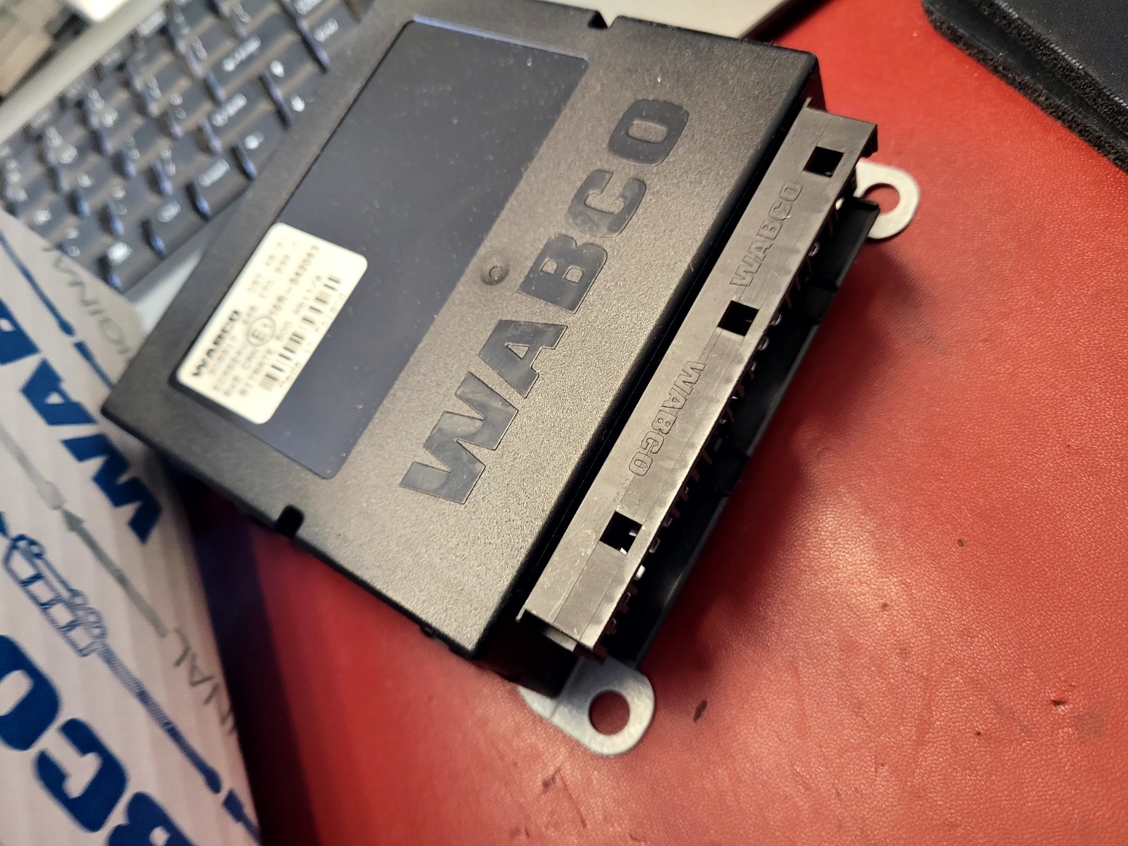 NEW OEM IVECO S Way ECAS control unit 4461702320  (S1-BT2)