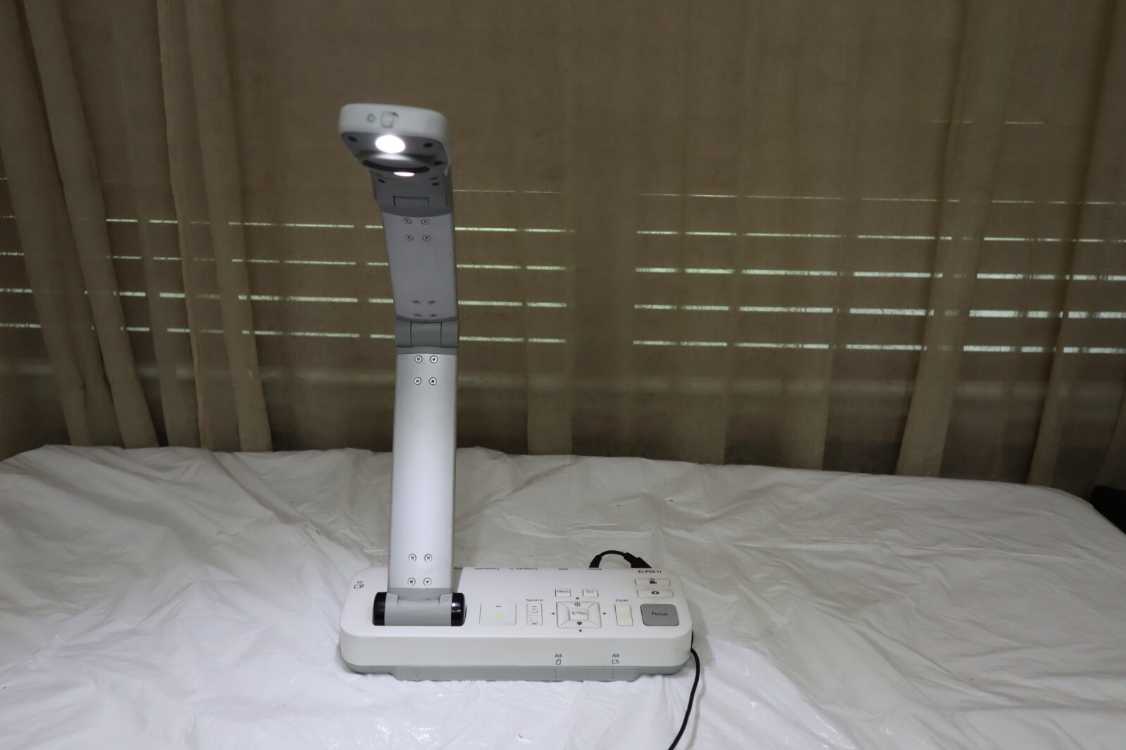 Epson ELPDC11 Document Camera - High-Resolution Classroom, Office Visual