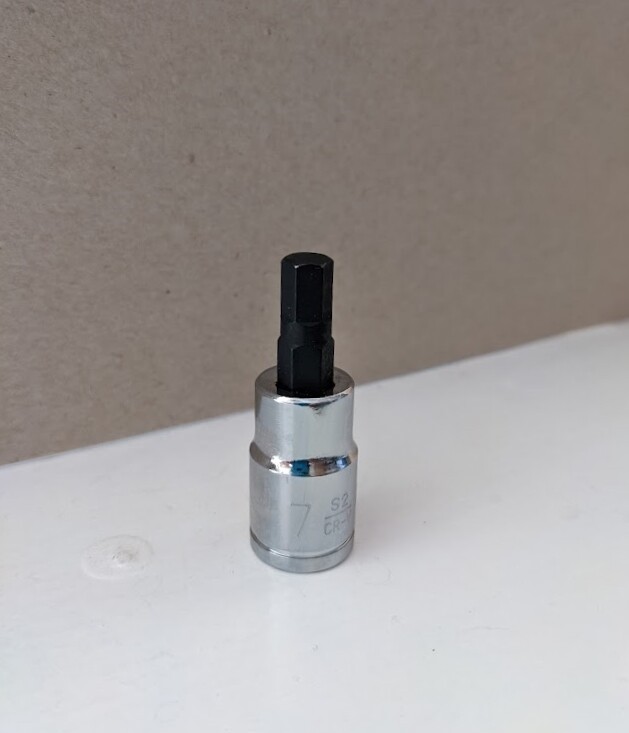 Pittsburgh 7mm Male Hex Bit 3/8 Inch Female Square Drive Socket