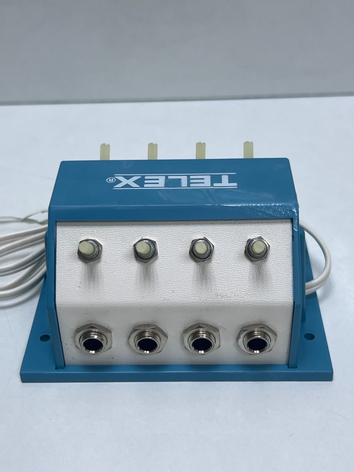 Telex 8 Speaker/Headset Distribution Box 753