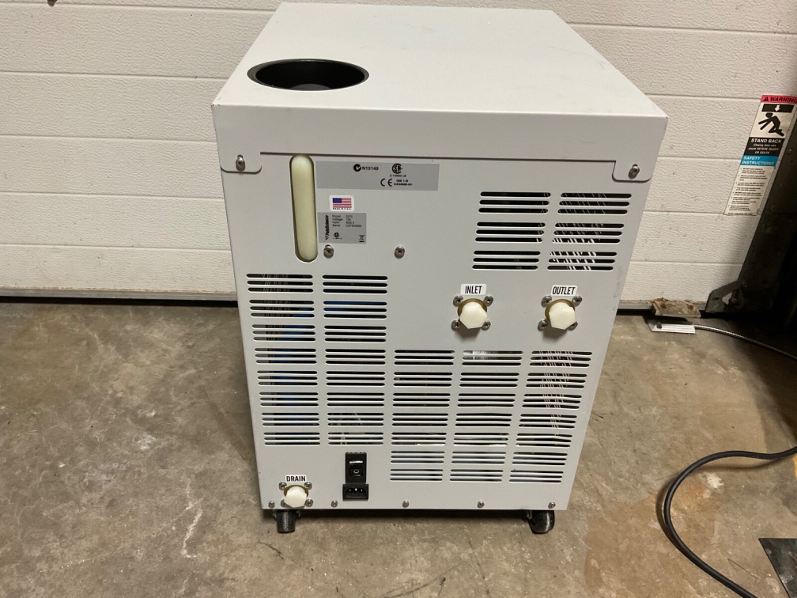 Agilent HP G1879B Heat Exchanger model 3370 powers on
