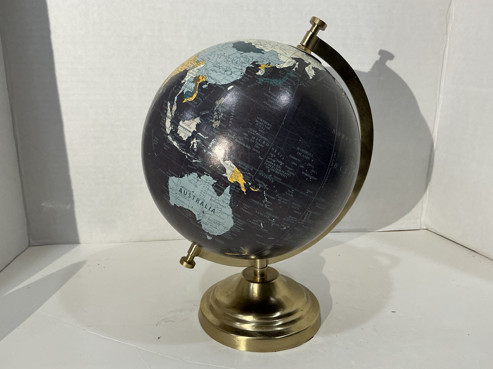 Vintage Globe With Gold Vase Black Vintage Earth Rotating Stand 12” Map