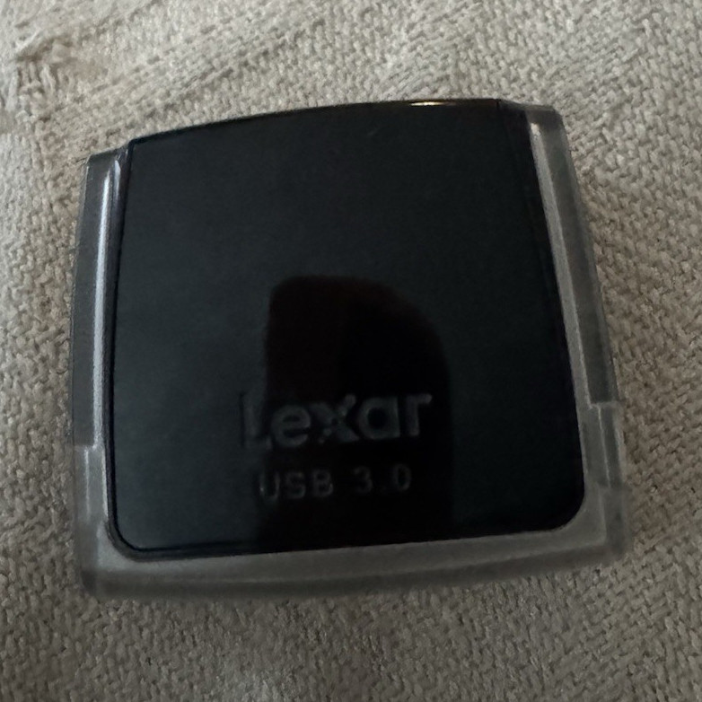 Lexar Professional USB 3.0 Dual-Slot Card Reader SD/SDHC CF I/II LRW400U