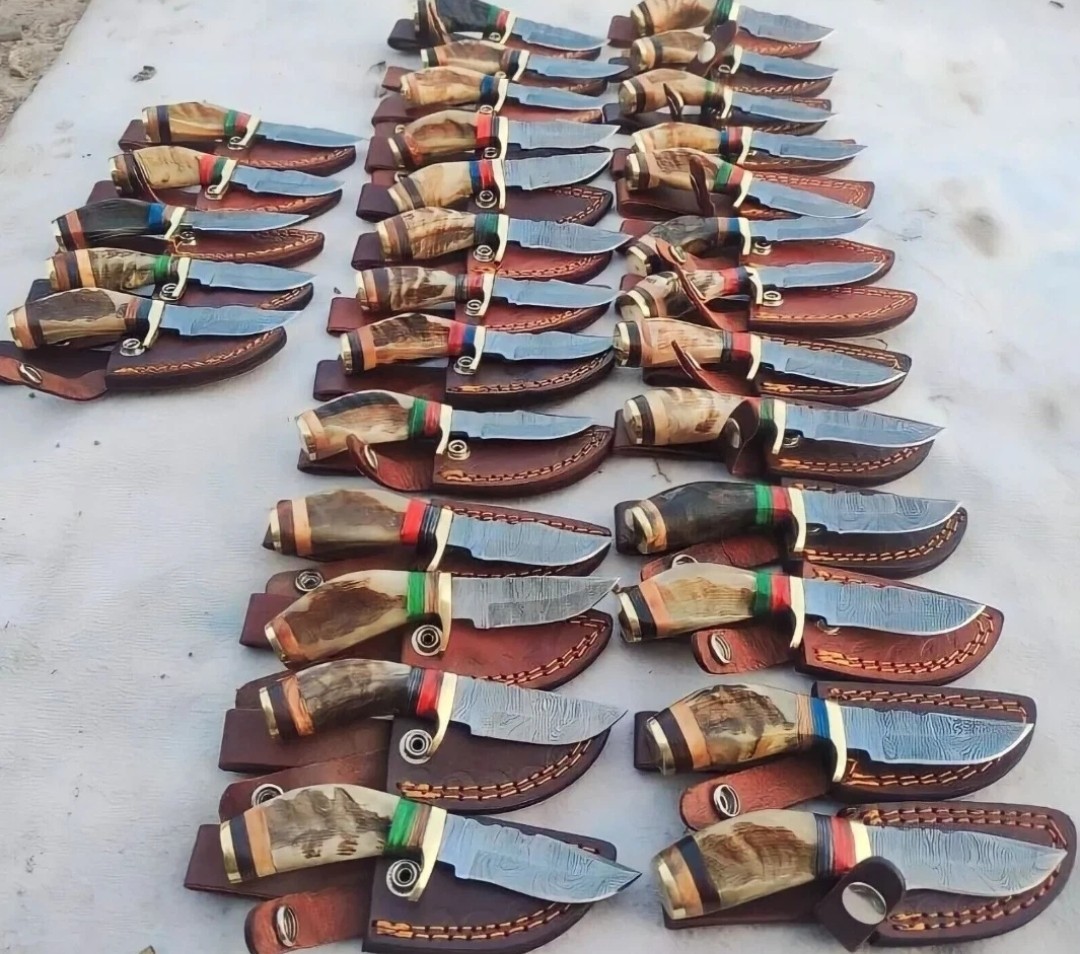 LOT OF 20 6 INCH HANDMADE DAMASCUS STEEL SKINNER KNIFE RAMS HORN HUNTING KNIFES,