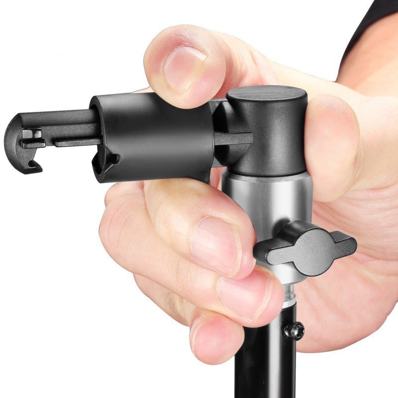 Precise angle adjustment reflector clip for professional photographers