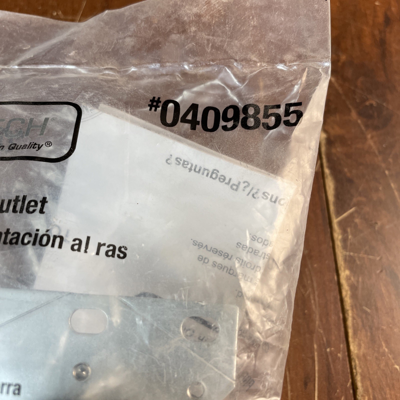 Utilitech Flushmount Range Outlet 0409859 50A-125V/250V 14-50R