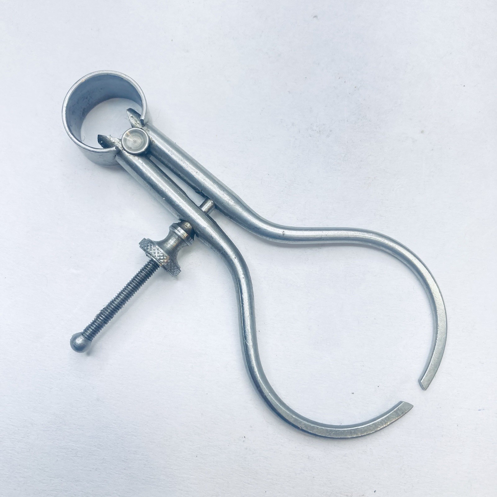 Starrett 275A-3 3" Toolmakers' Spring-Type Outside Caliper Round Leg- Solid Nut