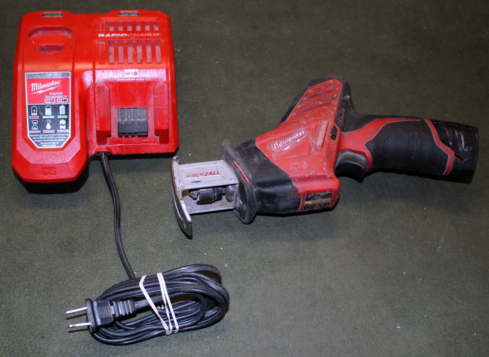Milwaukee 2420-20 Lithium-Ion 12V Cordless Hackzall  Saw w/Charger! AO4044386-87
