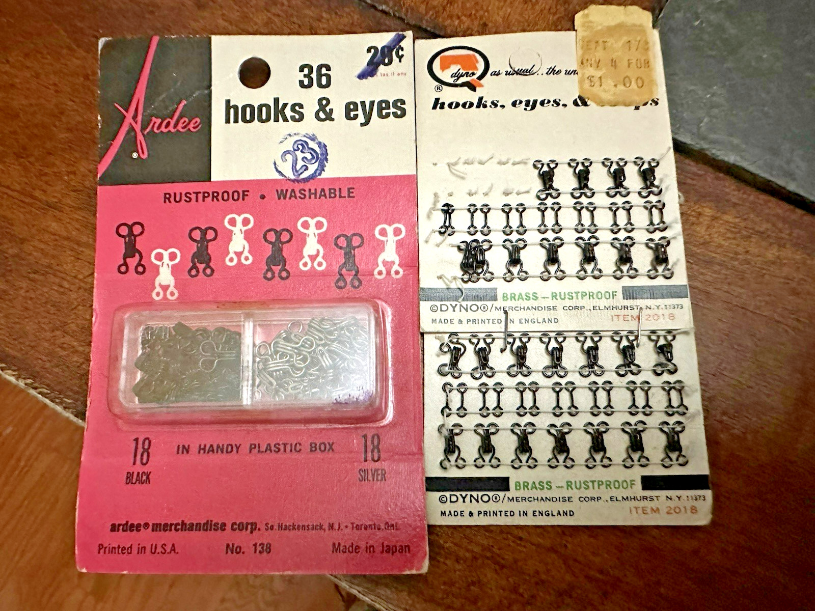 Lot : sew on black metal Hooks and Eyes and some loops