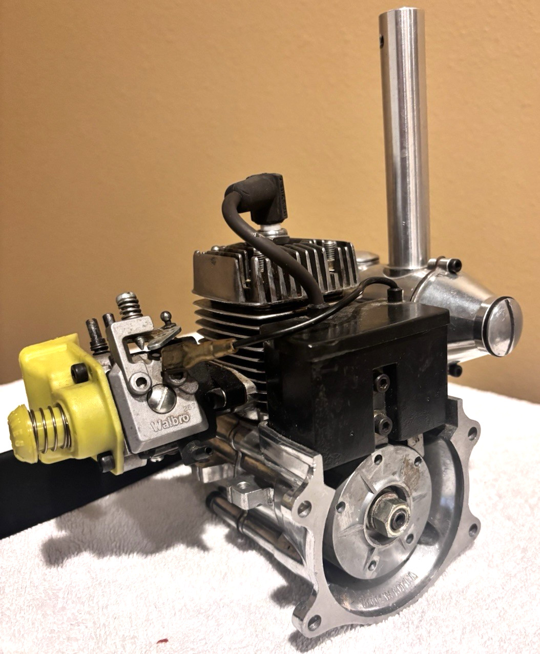 Maloney 100 RC Airplane Engine with 15" Prop