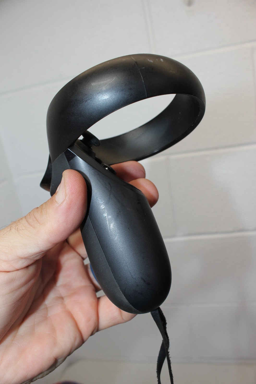 Genuine Oculus Quest 1 / Rift S Controller (Left ONLY) MI-BL - Black, guc!