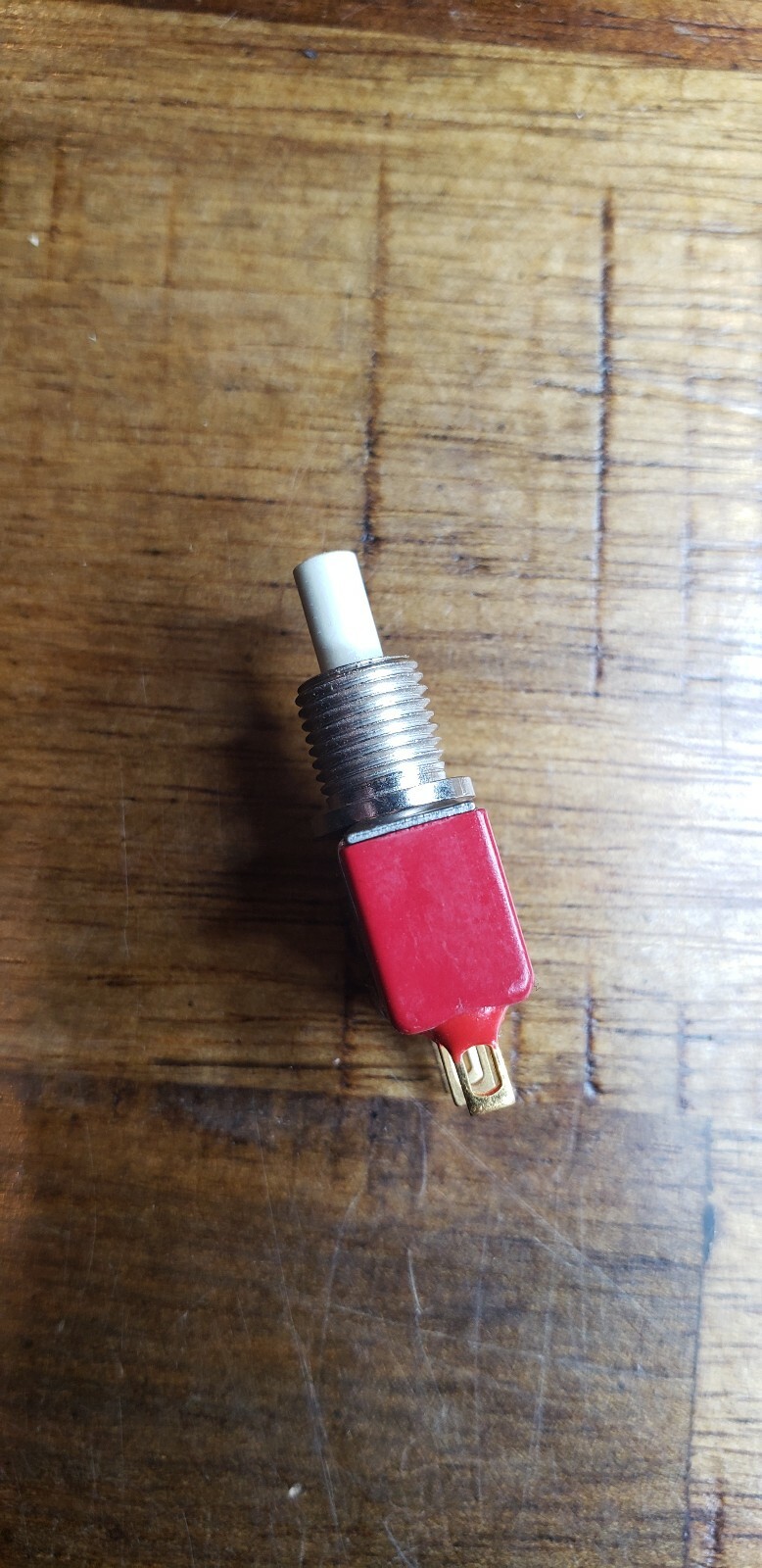 C&K 8121 SHZGE Snap-acting Momentary Pushbutton