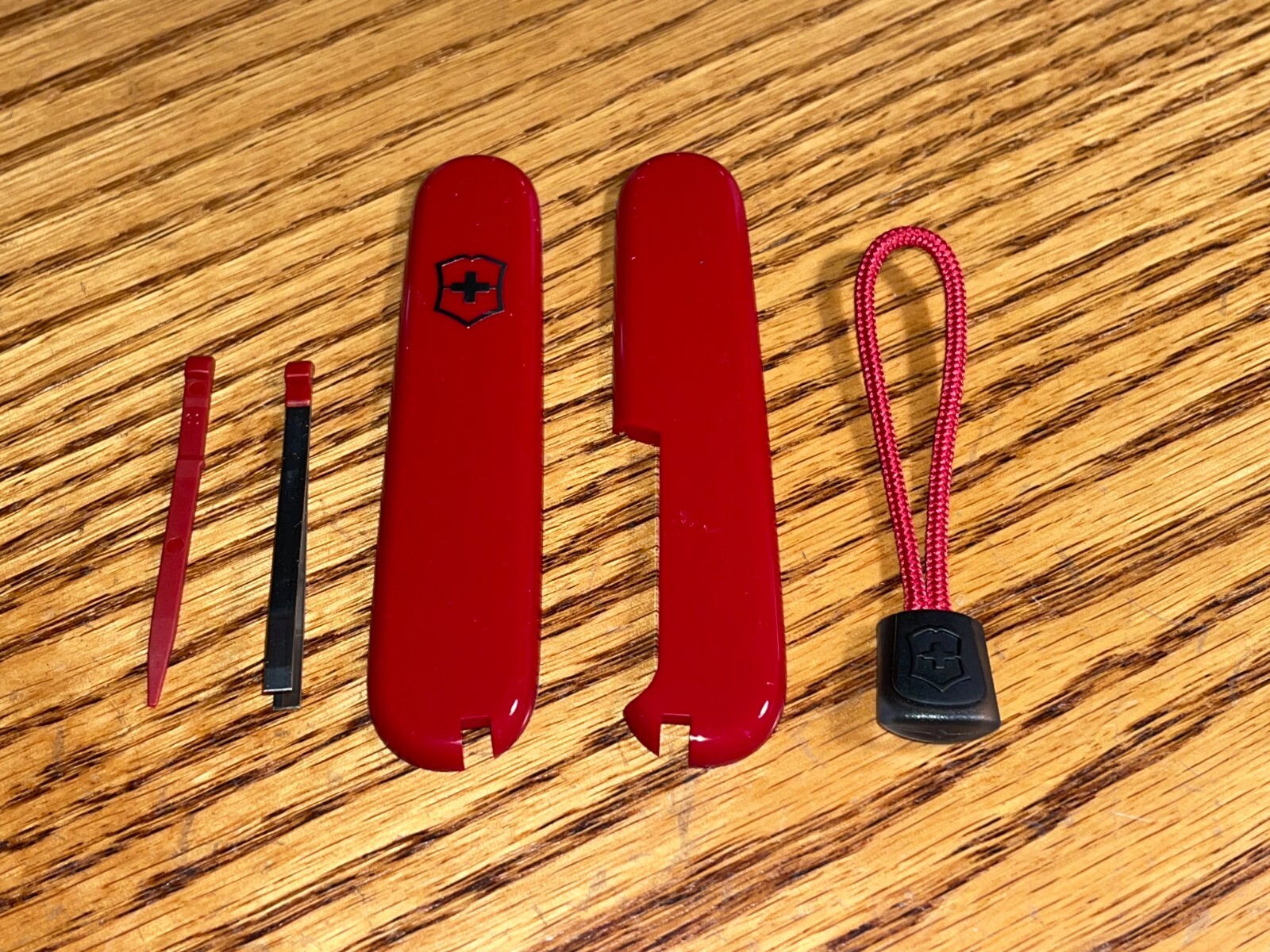 New Victorinox 84mm HANDLE / SCALE 5 Piece KIT in RED **SEE APPLICATION LIST **