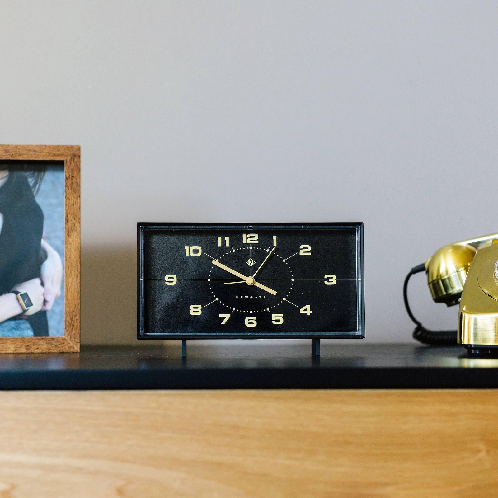 NEWGATE® Wideboy Alarm Clock | Rectangular Retro Design | cm, Matt Black