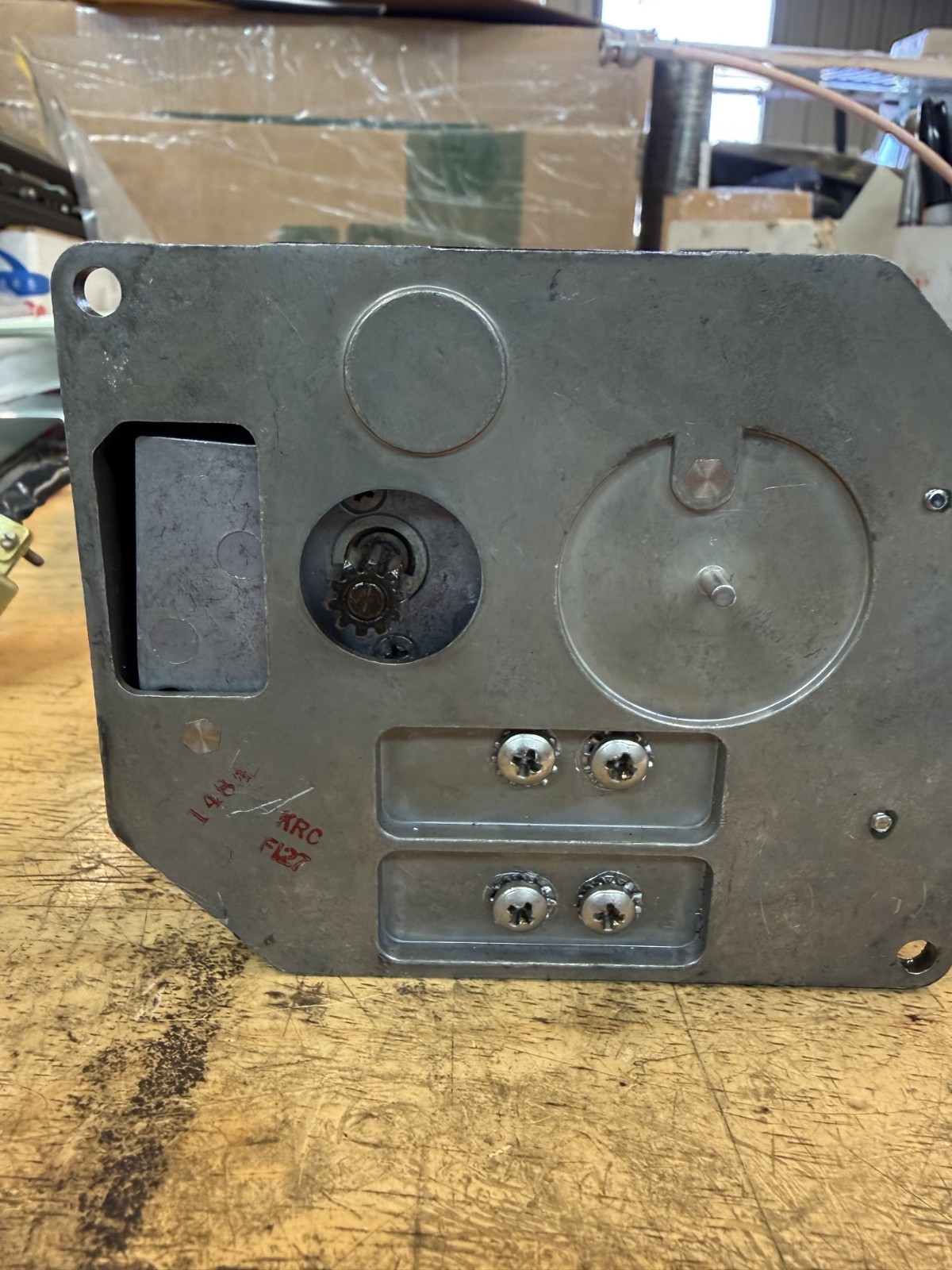 King KS-271 Primary Servo p/n: 065-0028-05, working when removed.  Roll Servo.