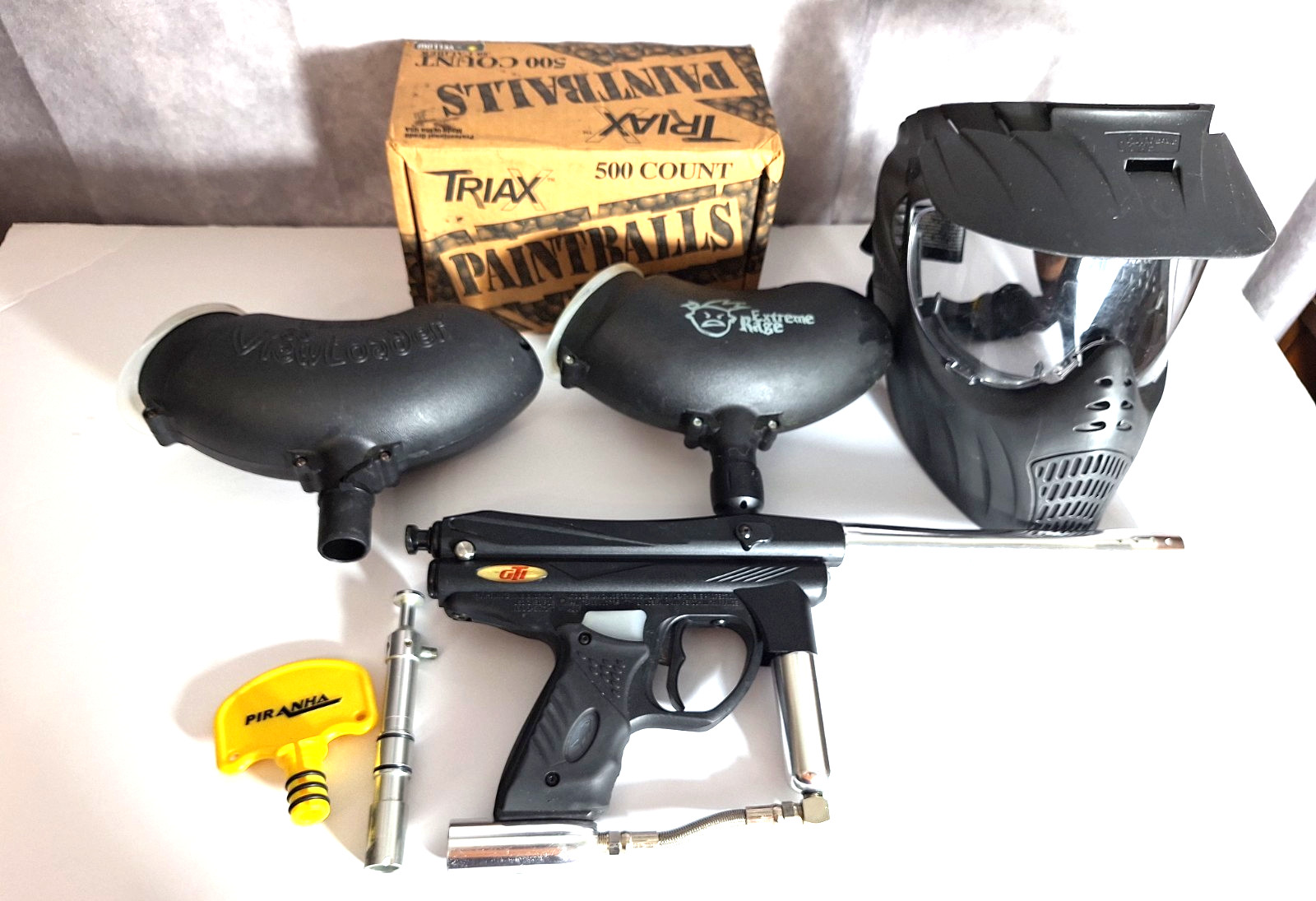 Pirahna GTI Paint Ball Gun Semi Auto IZG 01528 w/ Mask, Paintballs, View Loader