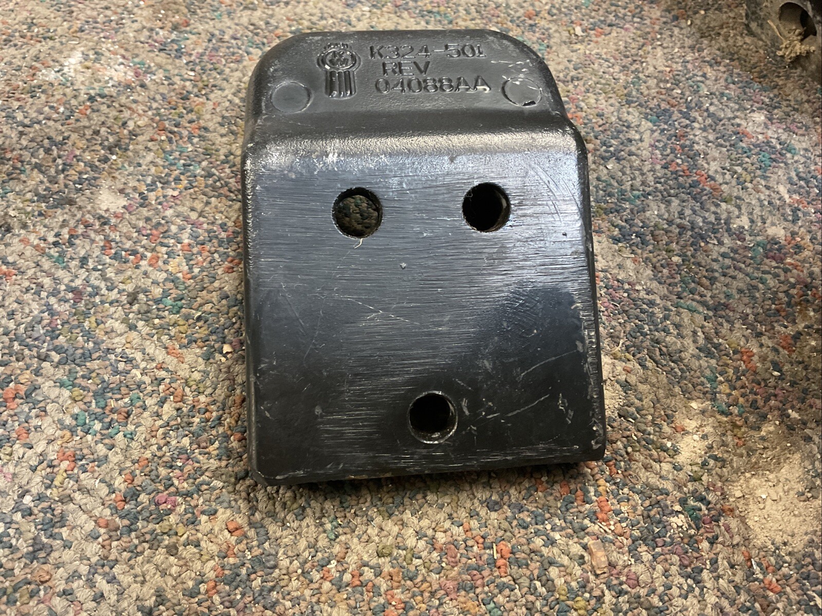 K324-501 Kenworth shock brackets