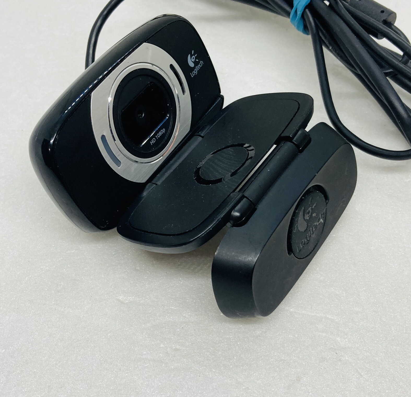 Logitech HD 1080p USB Webcam With USB Extension 10