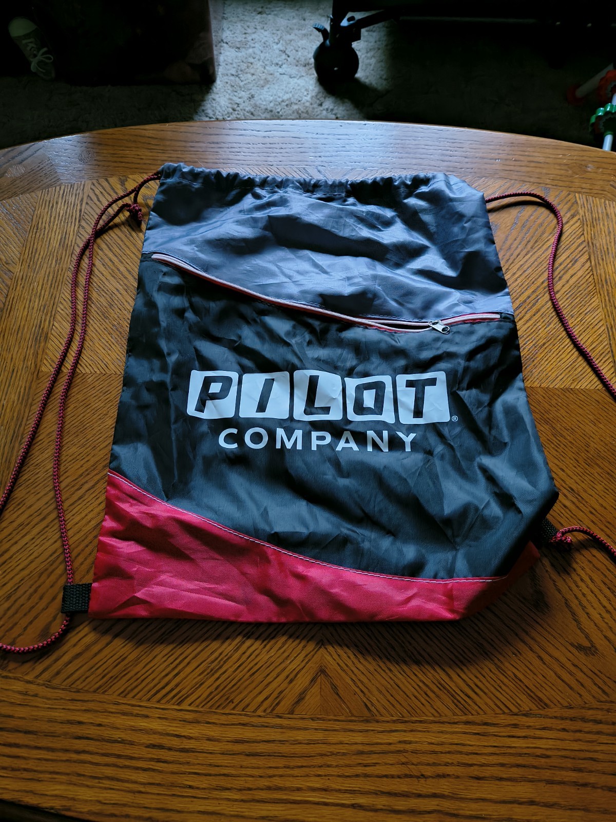 Pilot Company Drawstring Backpack – Black/Red – Light & Durable