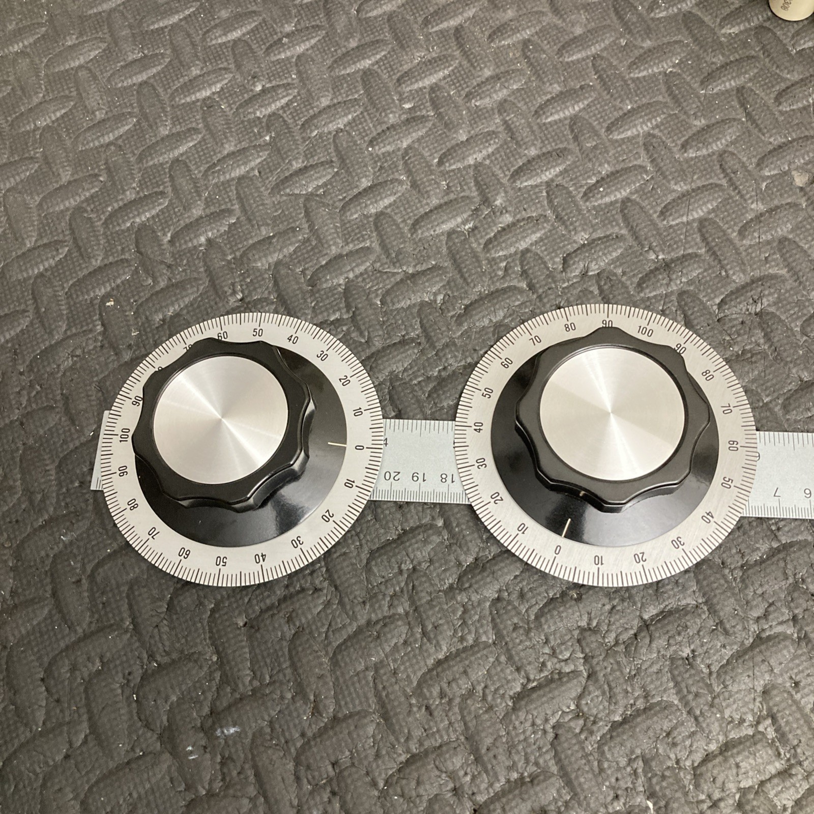Large 4” Knobs for Antenna Tuner