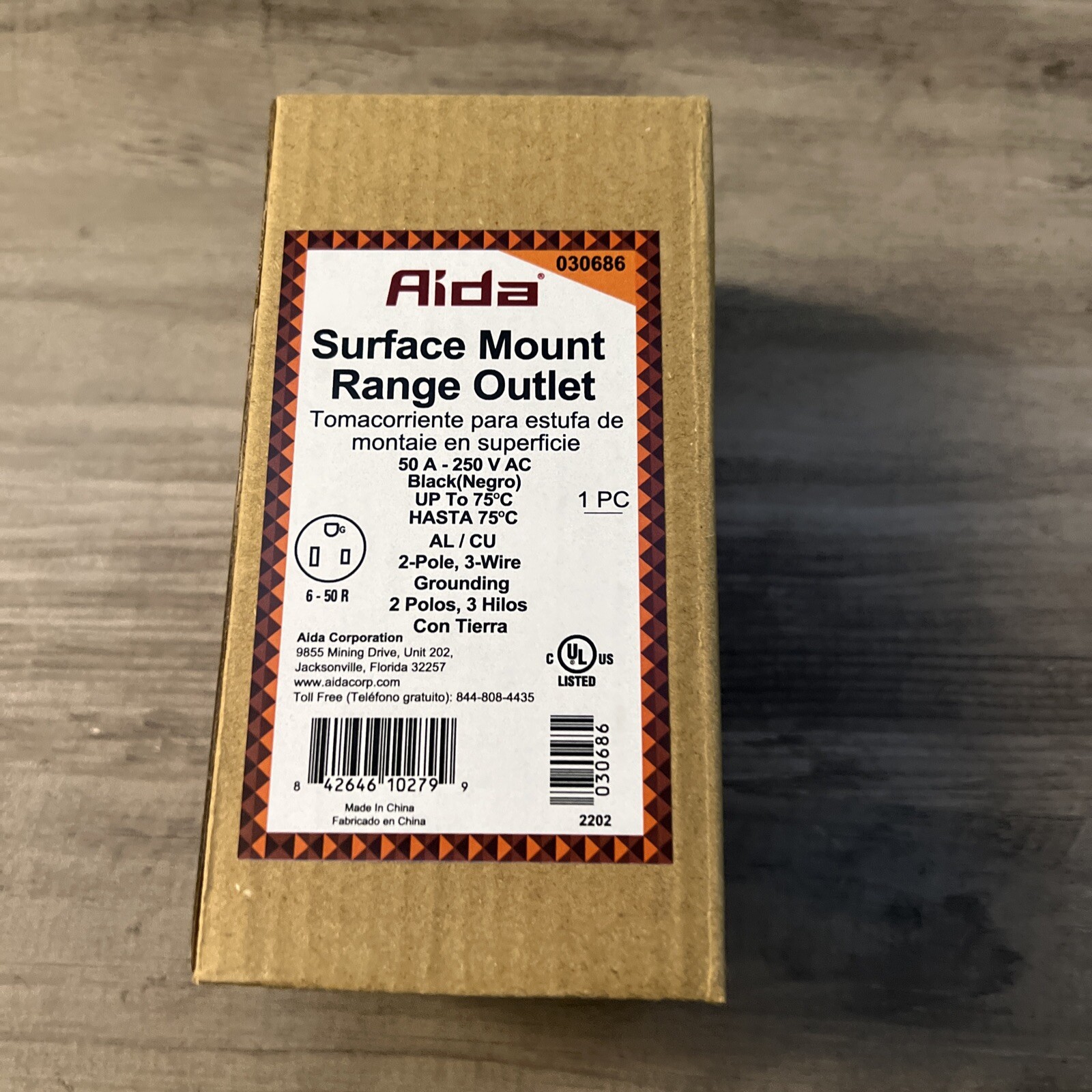 Surface Mount Range Outlet 50 A- 250 V AC