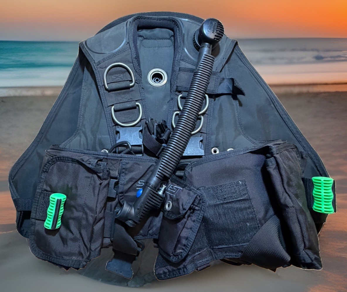 SeaQuest Balance BCD Scuba Medium Dive Diver Diving Back Plate Tank Traction