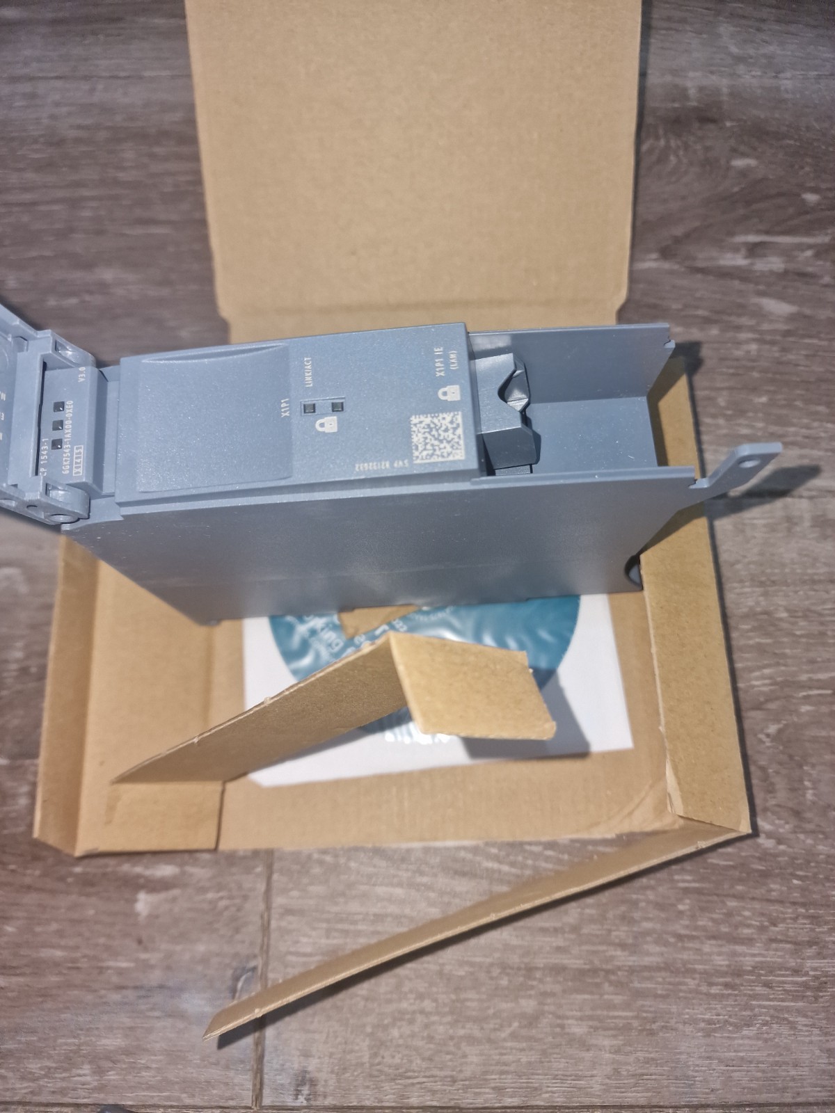 Siemens S7-1500 CP1543-1 6GK7543-1AX00-0XE0 6GK7 543-1AX00-0XE0