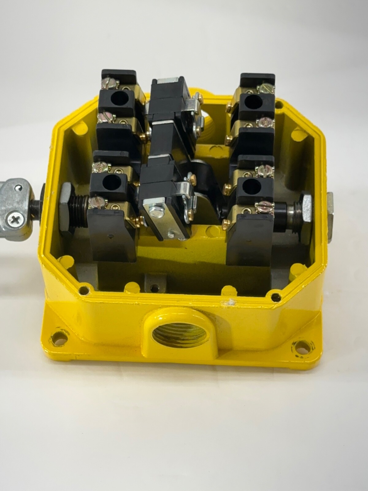 REES 04944-800 Cable Operate Switch 40 Pound