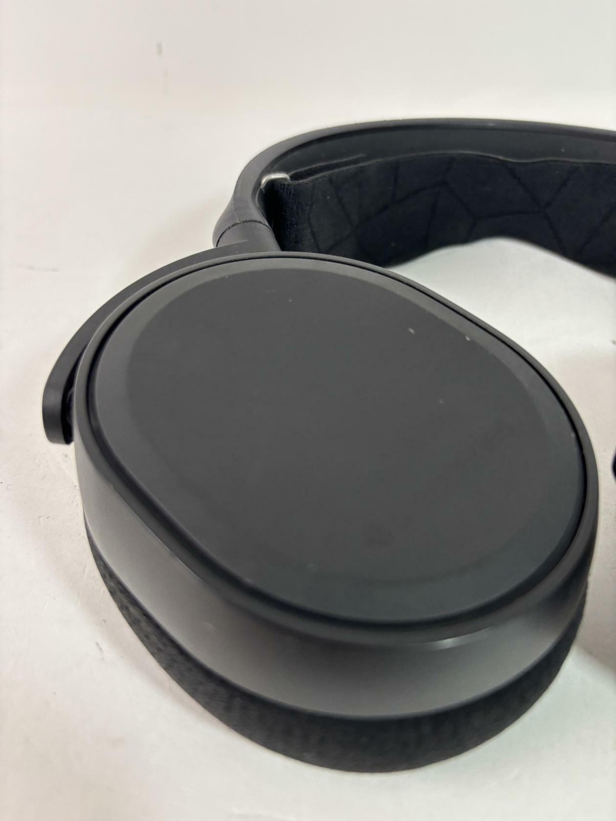 SteelSeries Arctis Nova Pro Wireless Xbox Multi-System Gaming Headset -(READ)