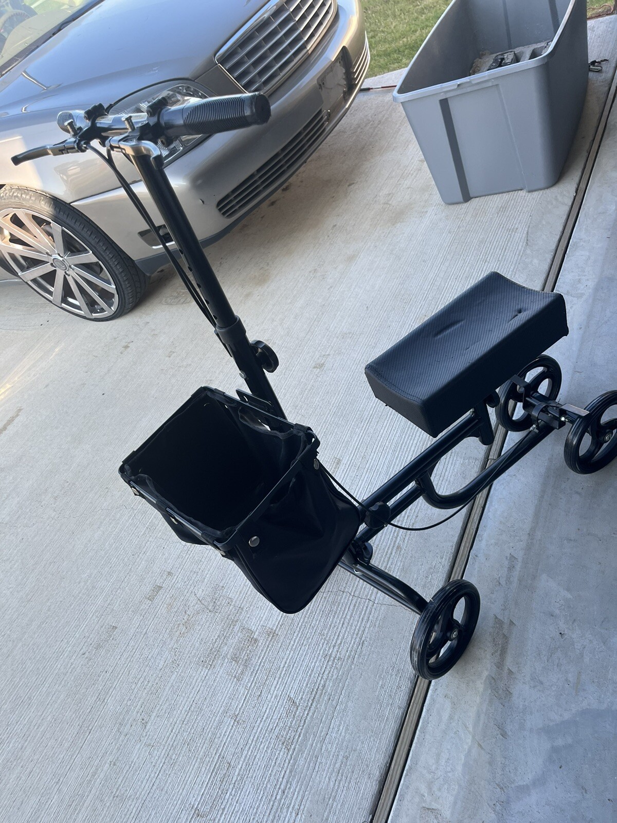 Homcom Knee 4-Wheeled Scooter - Blue