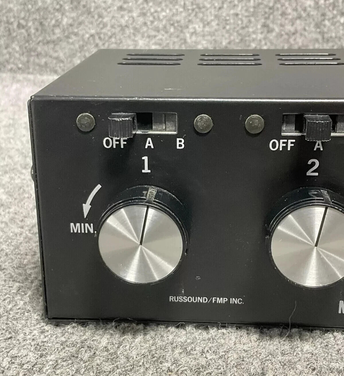 Russound SD-4 Volume Control Multi-Room Multi-Play Model Black