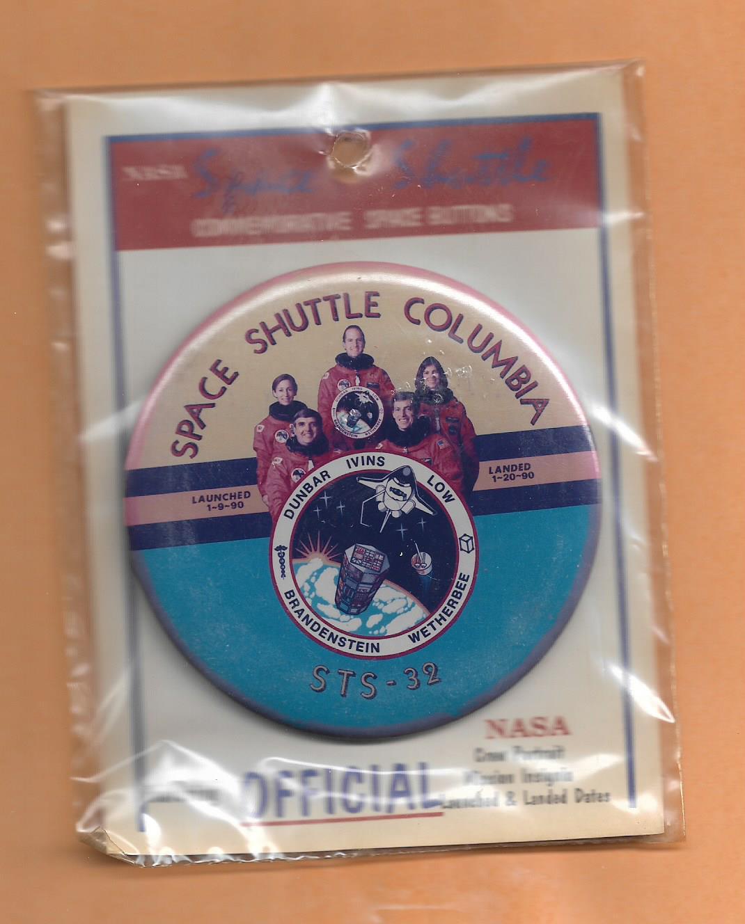 SHUTTLE COLUMBIA STS-32  OFFICIAL NASA  BUTTON 3 3/8"  NEW IN PACKAGE