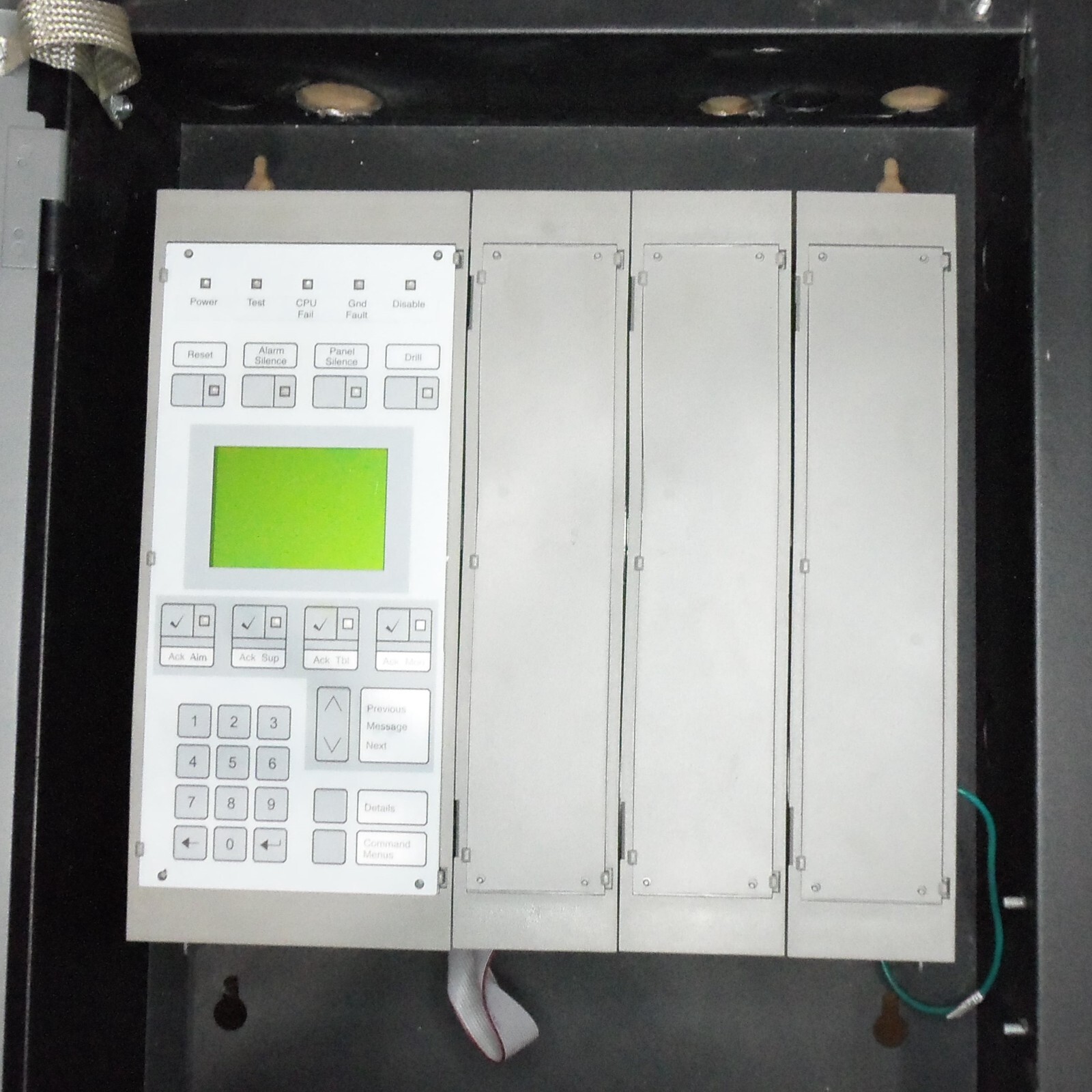 EDWARDS EST3 COMMERCIAL FIRE ALARM SECURITY EMERGENCY PANEL CONTROL UNIT W/ KEY