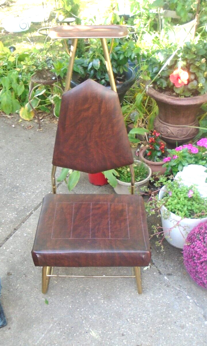 Gentleman Valet Stand & Seat Butler Chair Pearl-Wick Co 1960s Mid Century Vinyl