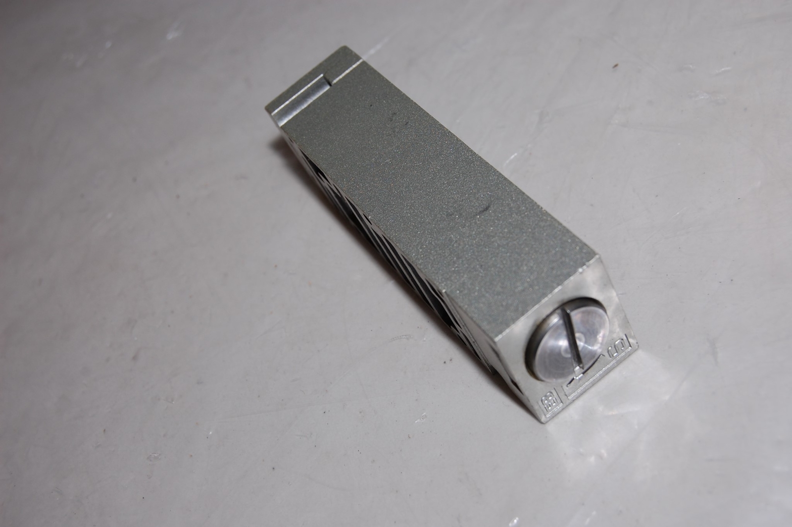 SMC NVVFS3000-20A-2 SPEED CONTROLLER