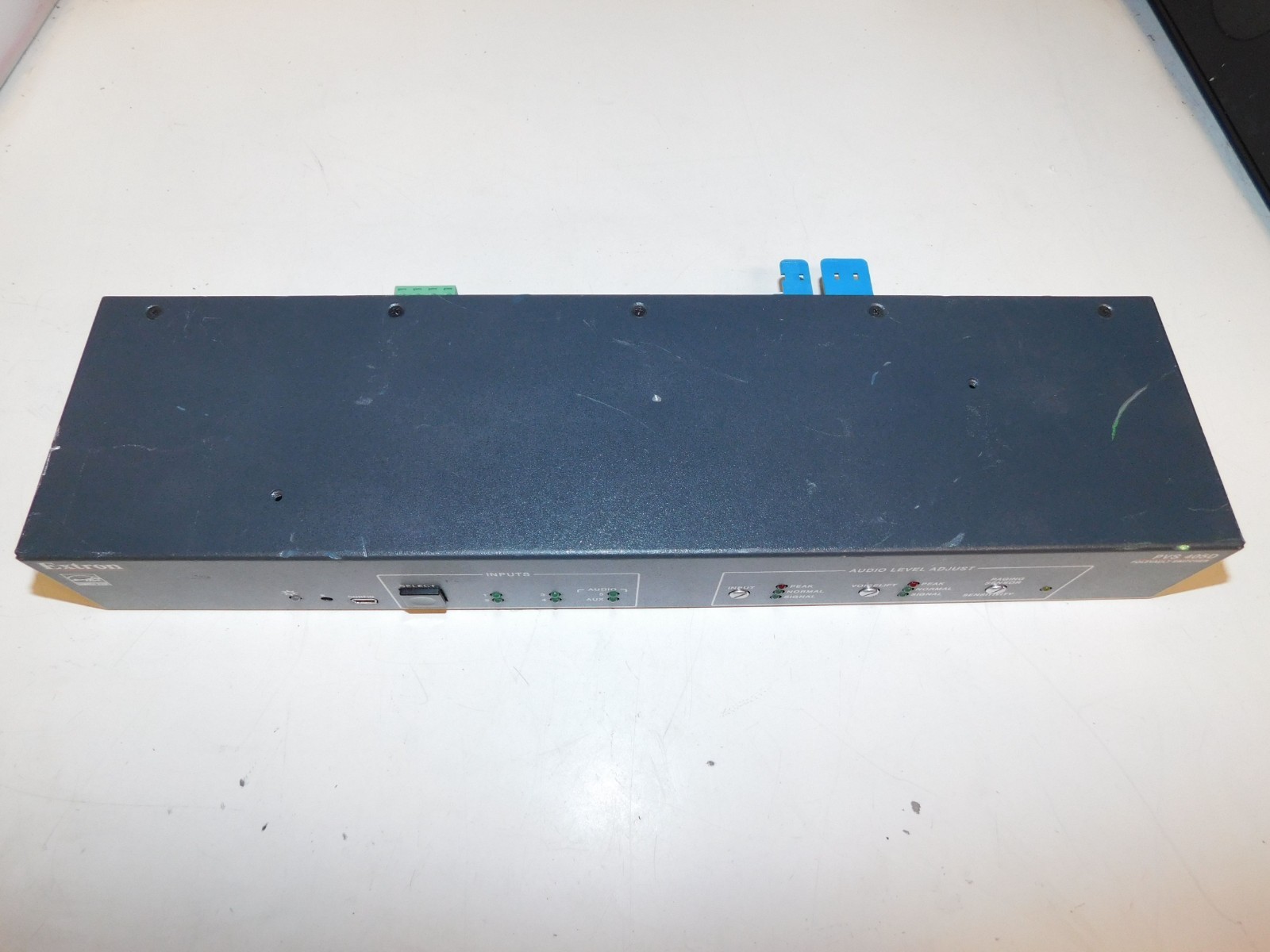 EXTRON PVS 405D POLEVAULT SWITCHER HIGH PERFORMANCE AV SWITCHING SYSTEM