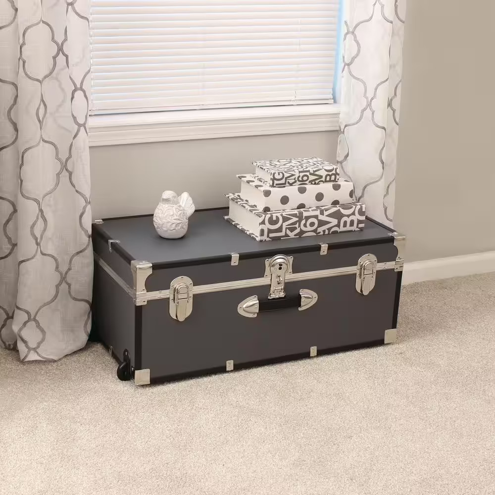 Seward Explorer 30 In. Trunk with Wheels & Lock, Gray