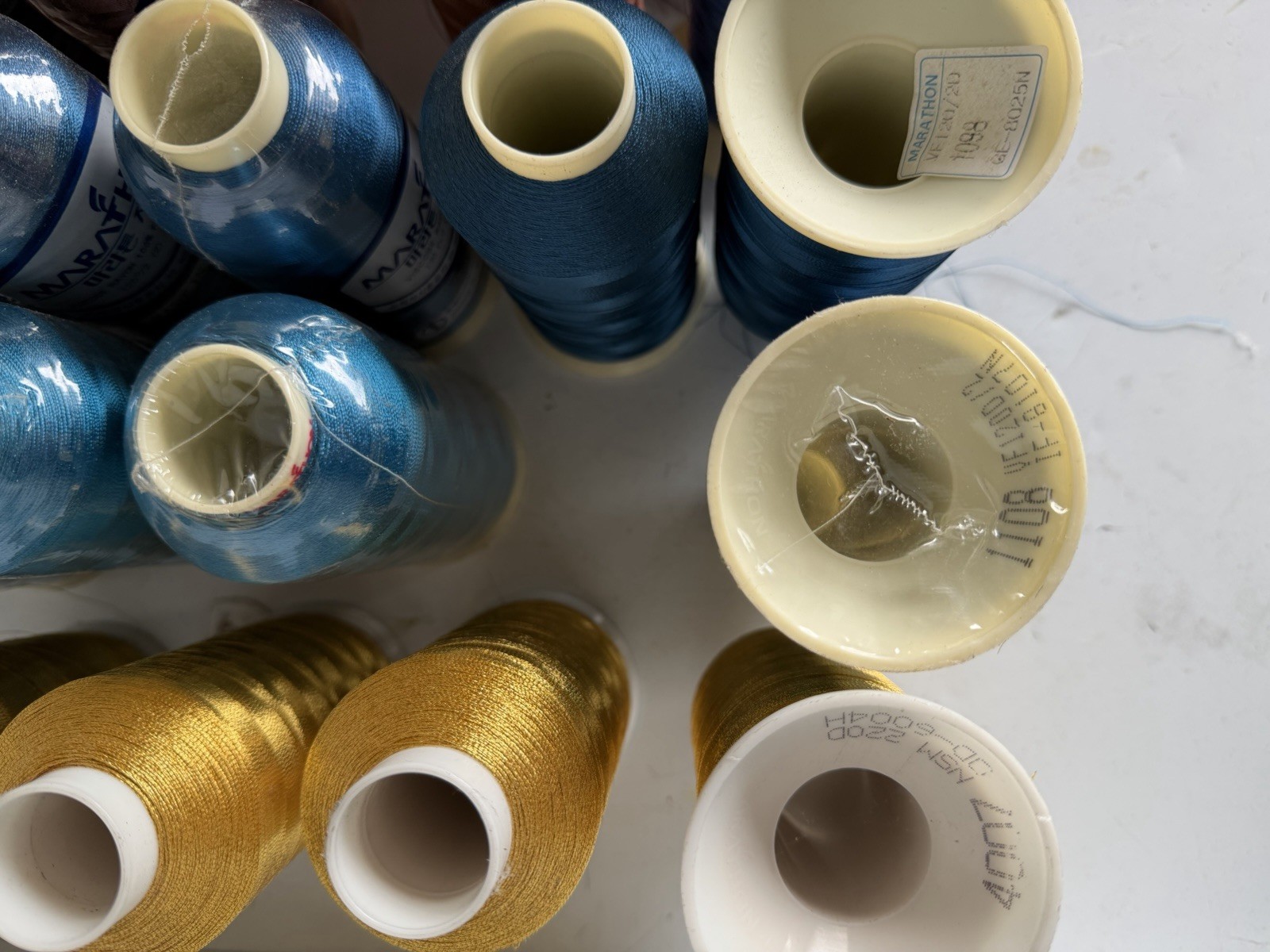 Marathon Thread ,23 Cones, Lot