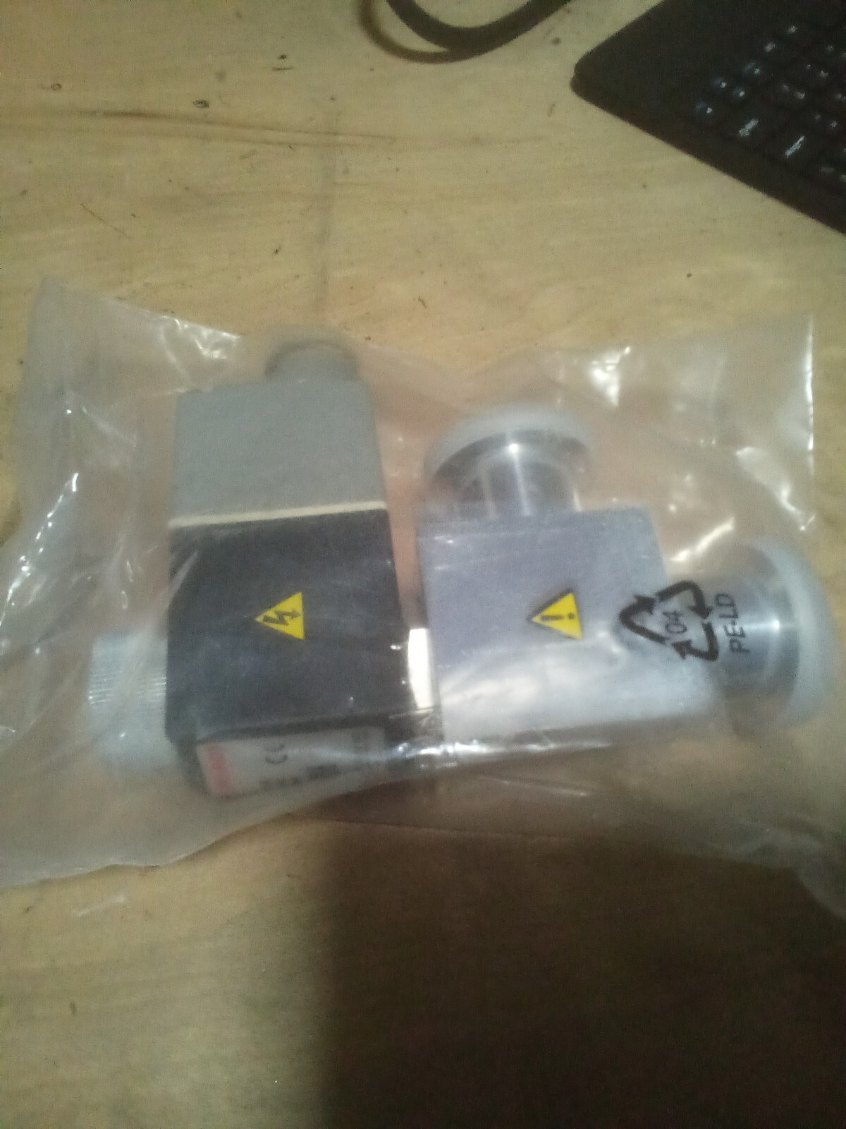 Edwards LCPV26EKA Edwards High Vacuum Angle Valve C41762100